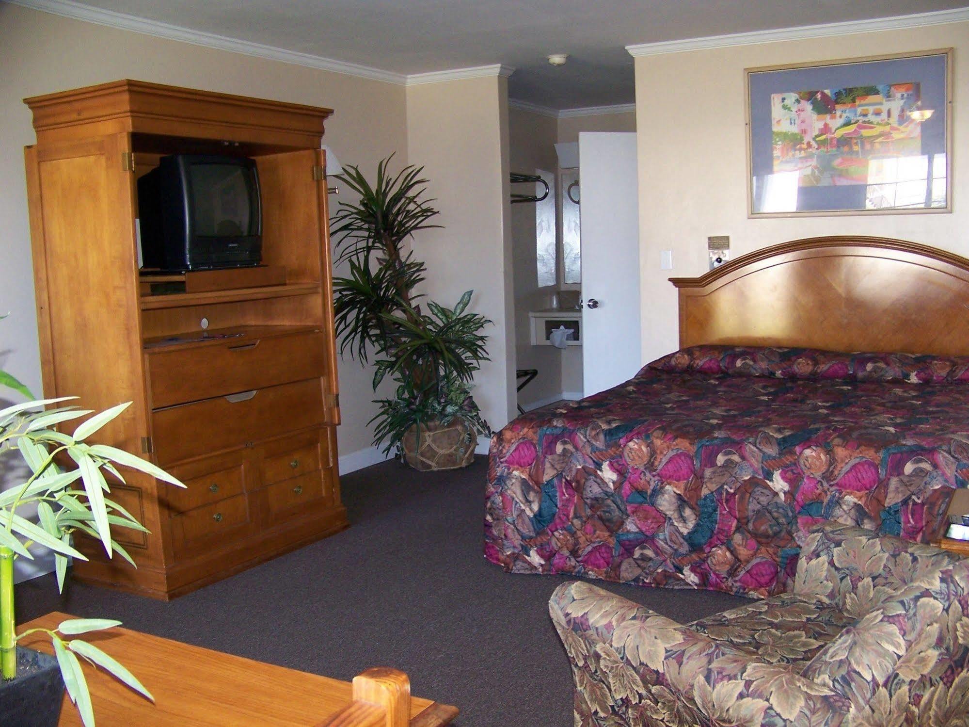 Emerald Sands Inn Milton Ruang foto